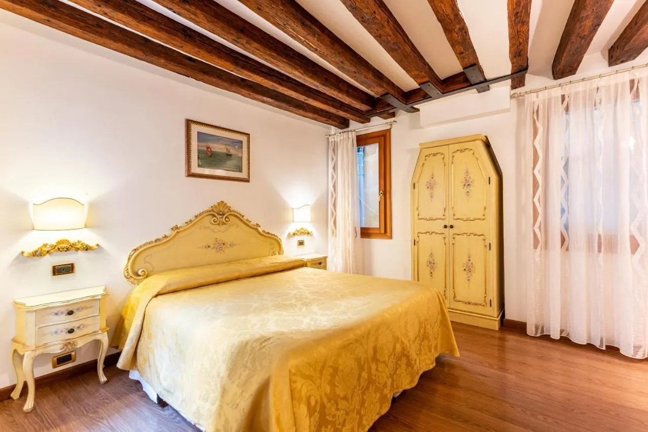 Appartamento Ca' Pinelli Venezia 0*,