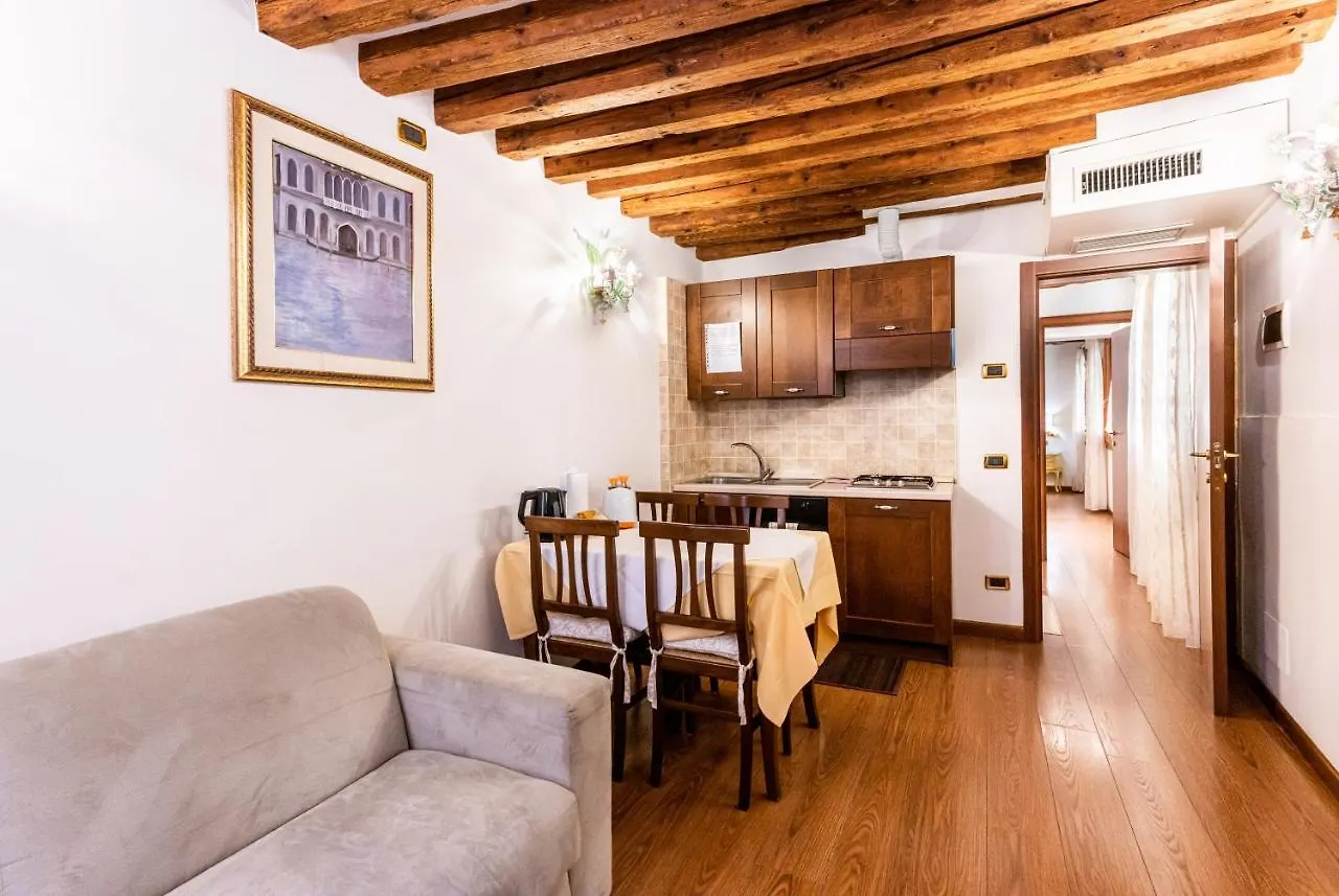 Ca' Pinelli Apartment Venice